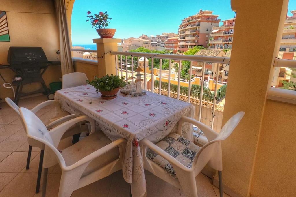 Bed & Breakfast Benalmadena Habitacion En Piso Compartido المظهر الخارجي الصورة